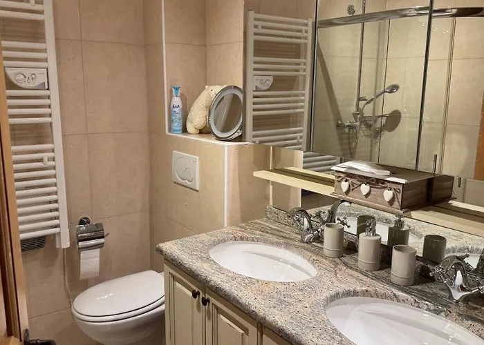 Romantic Alpine Retreat In Appartamento Crans-Montana